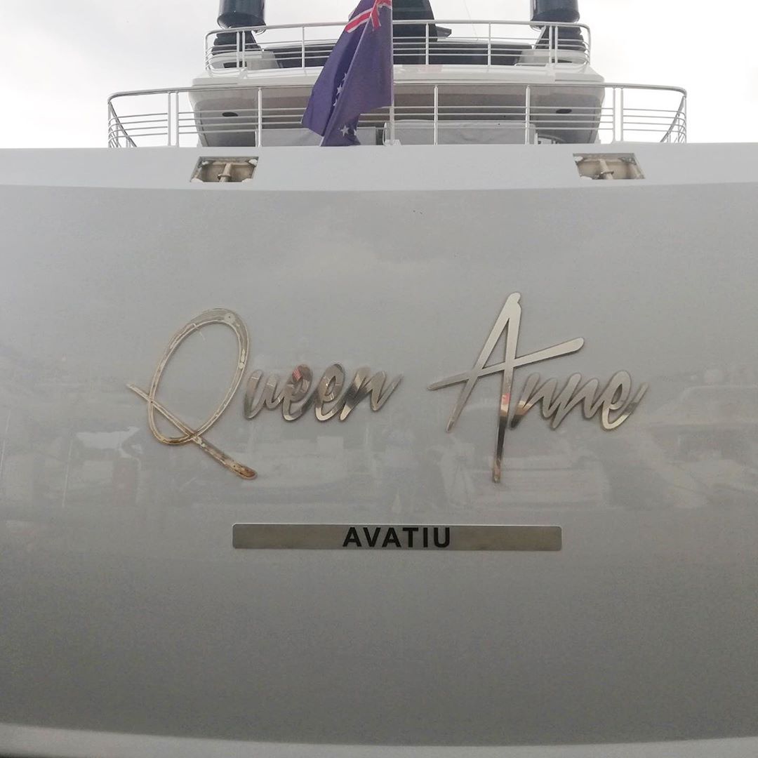 Boat Lettering